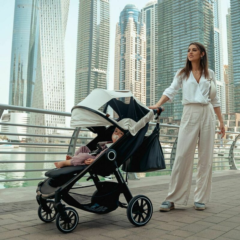 Geanta pentru mamici, Petite&Mars, Cu 6 buzunare, inclusiv termo si impermeabil, Cu saltea de infasat inclusa, 53 x 36 x 19 cm, Zoe, Gri - gogobaby.ro