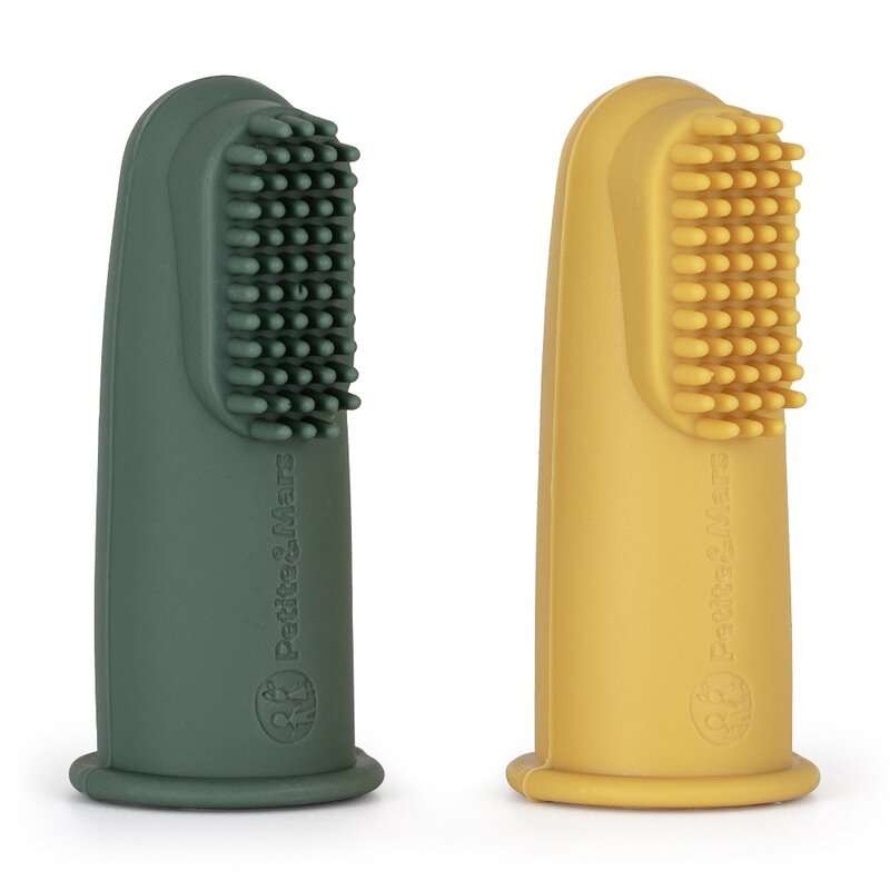 Set 2 periute de dinti pentru deget, Petite&Mars, Cu peri moi, Silicon, Include cutie depozitare, 0 luni+, Galben/Verde