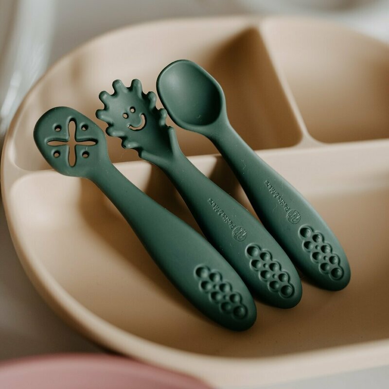 Set 3 lingurite, Petite&Mars, Diverse forme, Pentru supa, paste, alimente usoare, Dezvolta simturile si abilitatile senzoriale, Silicon, Fara BPA, 6 luni+, Bej