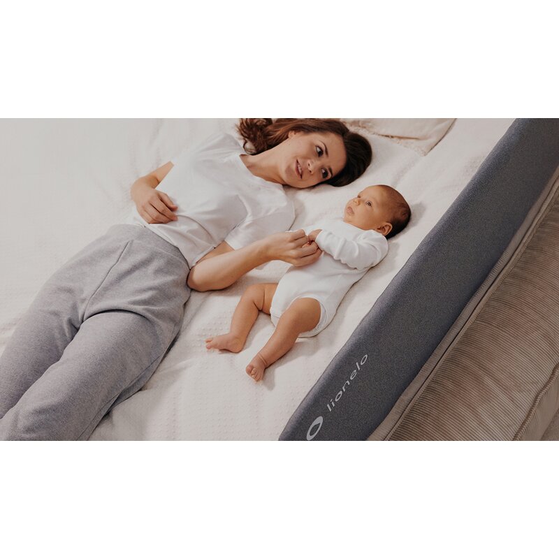 Protectie laterala pat, Lionelo, Lora, Pliabila, Sistem de blocare StandSafe, Geanta de transport inclusa, 105 x 45 cm, Bej - gogobaby.ro