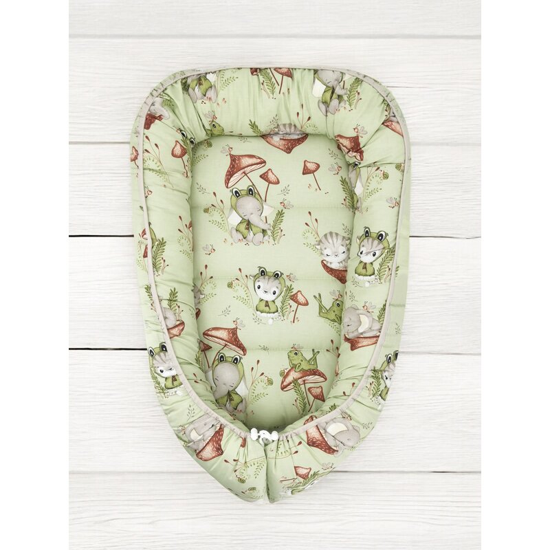 Cosulet bebelus, Qmini, Pentru dormit, Baby Cocoon 75x55 cm, Husa 100% bumbac, Din bumbac certificat Oeko Tex Standard 100, Frogs