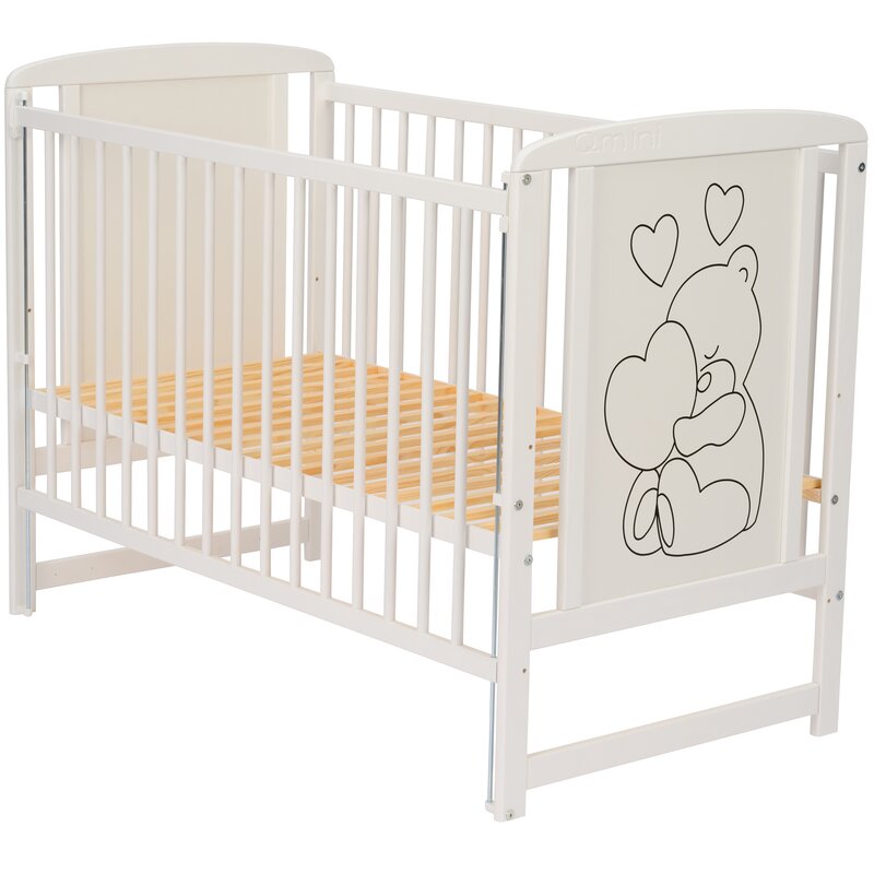 Patut din lemn, 120x60 cm, Cu laterala culisanta, Din lemn de pin si mdf, Stabil si rezistent, Inaltime saltea reglabila pe 3 nivele, Laterala cu 3 bete detasabile, EN716-1, EN716-2, Alb, Qmini, Timmi Heart + Saltea 10 cm - gogobaby.ro