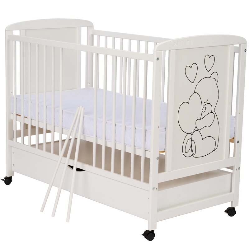 Patut din lemn bebe, 120x60 cm, Cu sertar, Din lemn de pin si mdf, Stabil si rezistent, Inaltime saltea reglabila pe 3 nivele, Laterala cu 3 bete detasabile, EN716-1, EN716-2, Alb, Qmini, Timmi Heart