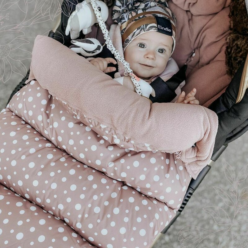 Sac de iarna, FreeON, Pentru carucior, Polar, 100x55 cm, Impermeabil, Cu guler detasabil din blanita, Cu fleece in interior, Pink Dots - gogobaby.ro