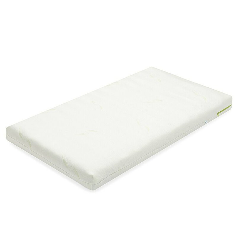 Saltea pentru patut, New Baby, Classy, 120x60x12 cm, Cu Aloe Vera, Compozitie Visco-Molitan-Cocos, Hipoalergenica si antibacteriana, Cu husa detasabila, Alb - gogobaby.ro