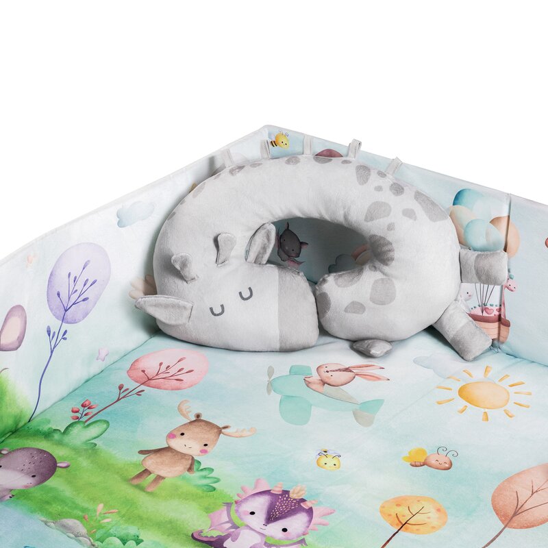 Salteluta interactiva, Lionelo, Anika, 8 jucarii senzoriale, detasabile, fosnaitoare, logopedice, Lavabila la masina, Husa din bambus, 116x112 cm, Multicolor - gogobaby.ro