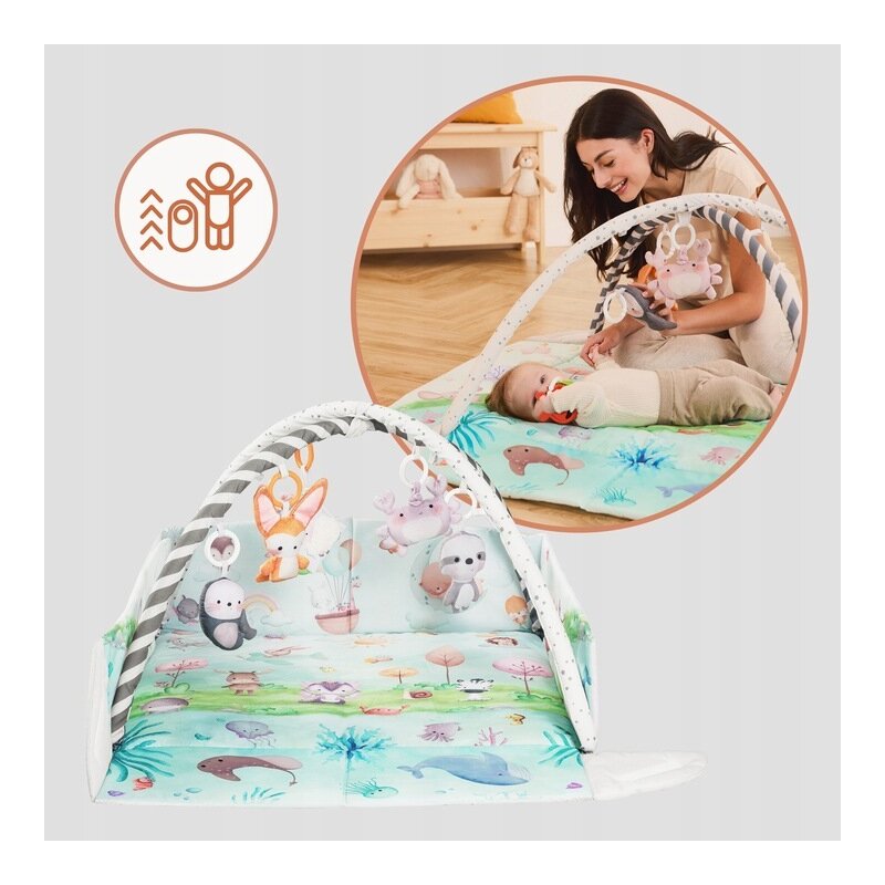 Salteluta interactiva, Lionelo, Anika, 8 jucarii senzoriale, detasabile, fosnaitoare, logopedice, Lavabila la masina, Husa din bambus, 116x112 cm, Multicolor - gogobaby.ro