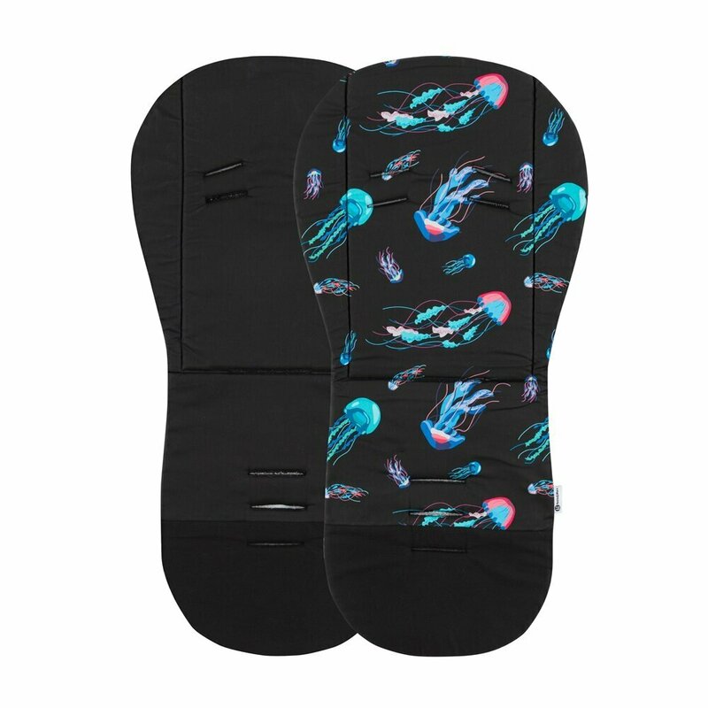 Salteluta pentru carucior, Petite&Mars, Foamy, Din spuma cu memorie, 86 x 42 cm, Reversibila, Universala, Design cu meduze, Negru