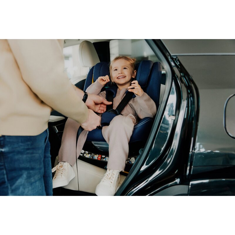 Scaun auto, Lionelo, Bastiaan One i-Size, 4 in 1, Protectie laterala, Cu spatar inclinabil in 4 pozitii, Cu tetiera reglabila in 13 pozitii, Rotire 360 grade, Top Tether, 0-36 Kg, 40-150 cm, Cu Isofix, Conform cu ECE R129, Bej - gogobaby.ro