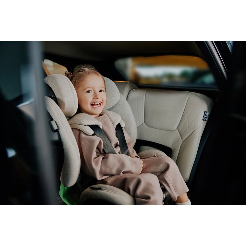 Scaun auto, Lionelo, Harmony i-Size, Rotire 360 grade, Protectie laterala, Cu spatar reglabil in 5 pozitii, Cu tetiera reglabila in 12 pozitii, 0-36 Kg, 40-150 cm, Cu Isofix, Husa din bambus, Conform cu ECE R129, Negru - gogobaby.ro