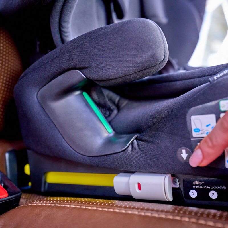 Scaun auto pliabil, Lionelo, Nelly, i-Size, 76- 150 cm, Tetiera reglabila in 15 pozitii, Spatar reglabil in 4 pozitii, Sisteme de fixare Isofix si Top Tether, Sezut lat si confortabil, Conform cu ECE R129, Albastru