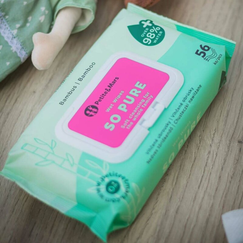 Servetele umede, Petite&Mars, 56 de bucati, Multifunctionale, Din bambus, Fara parfum, Ideale pentru pielea sensibila a bebelusului, Alb - gogobaby.ro