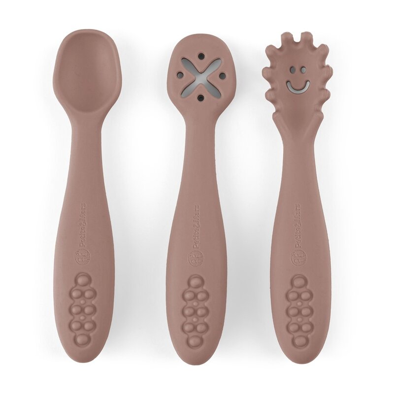 Set 3 lingurite, Petite&Mars, Take&Match, Din silicon, Diverse forme, Pentru supa, paste, alimente usoare, Dezvolta simturile si abilitatile senzoriale, Adecvate pentru masina de spalat vase, Fara BPA, 6 luni+, Velvet Latte, Maro