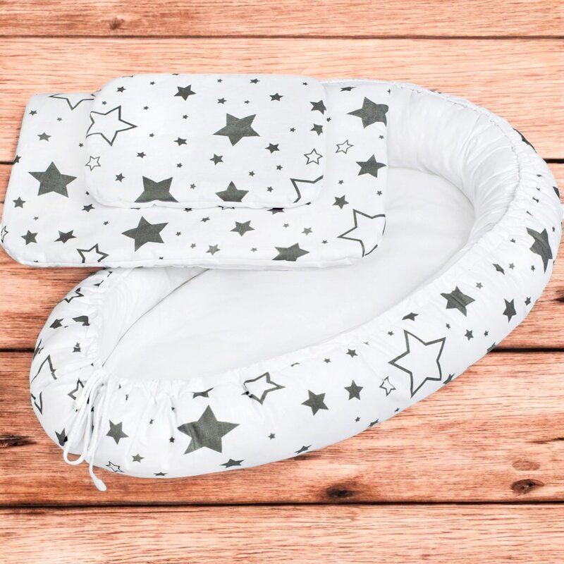 Set 3 piese, New Baby, Baby Nest, Cu paturica si pernuta, Grey stars - gogobaby.ro