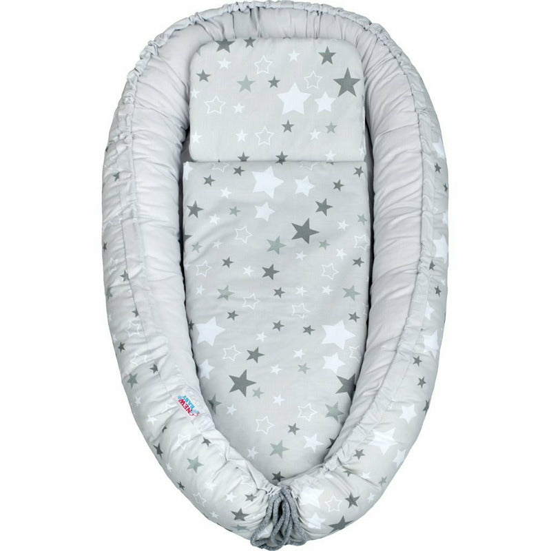 Set 3 piese, New Baby, Baby Nest, Cu paturica si pernuta, White/Grey stars - gogobaby.ro