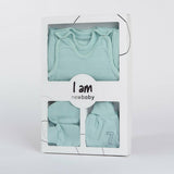 Set 7 piese, New Baby, Include body cu maneca lunga, bluza, pantalonasi cu botosei, salopeta fara maneci, caciulita, manusi, botosei, Marime 56, Din bumbac 100%, I am Blue