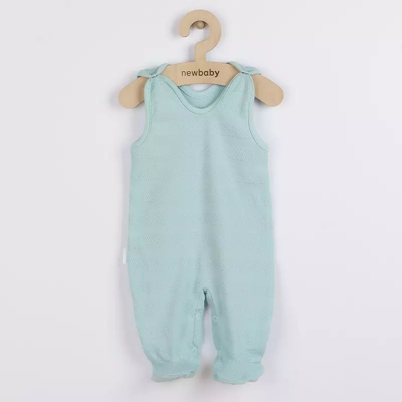 Set 7 piese, New Baby, Include body cu maneca lunga, bluza, pantalonasi cu botosei, salopeta fara maneci, caciulita, manusi, botosei, Marime 56, Din bumbac 100%, I am Blue