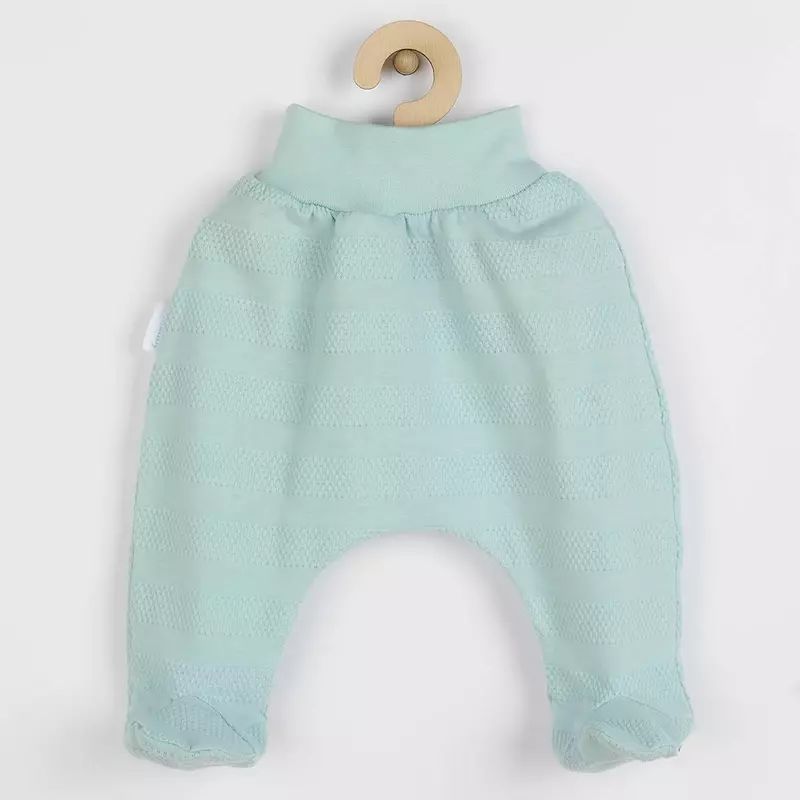 Set 7 piese, New Baby, Include body cu maneca lunga, bluza, pantalonasi cu botosei, salopeta fara maneci, caciulita, manusi, botosei, Marime 56, Din bumbac 100%, I am Blue