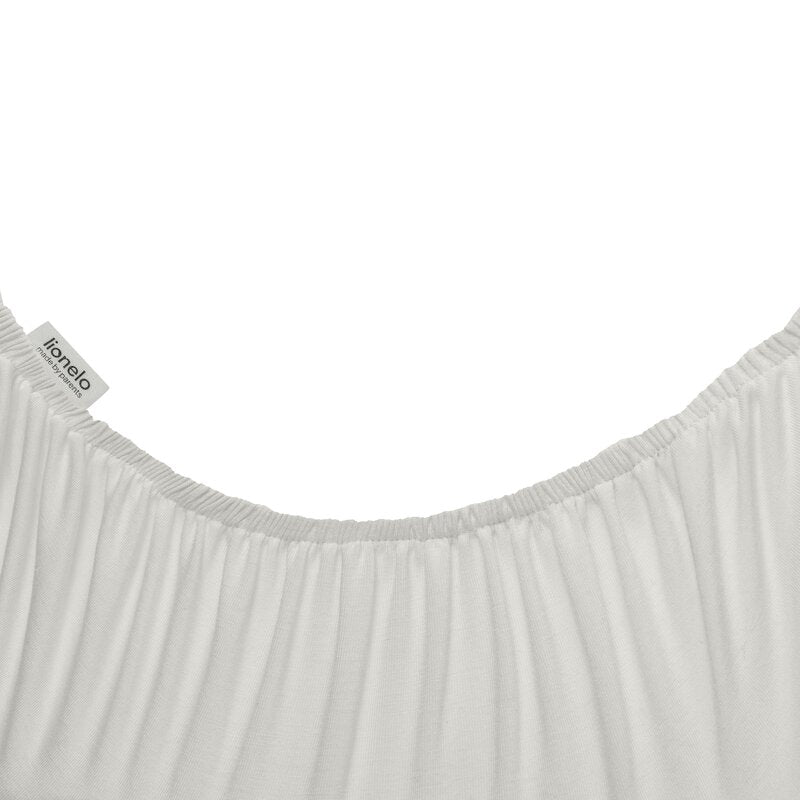 Set cearceafuri cu elastic, Lionelo, 70x28 cm, Pentru landouri si patutul co-sleeper Malin, Pentru saltele de max. 10 cm inaltime, Din bambus, Usor de spalat, 30 grade, Fara calcare, Ecologic, Alb/Bej