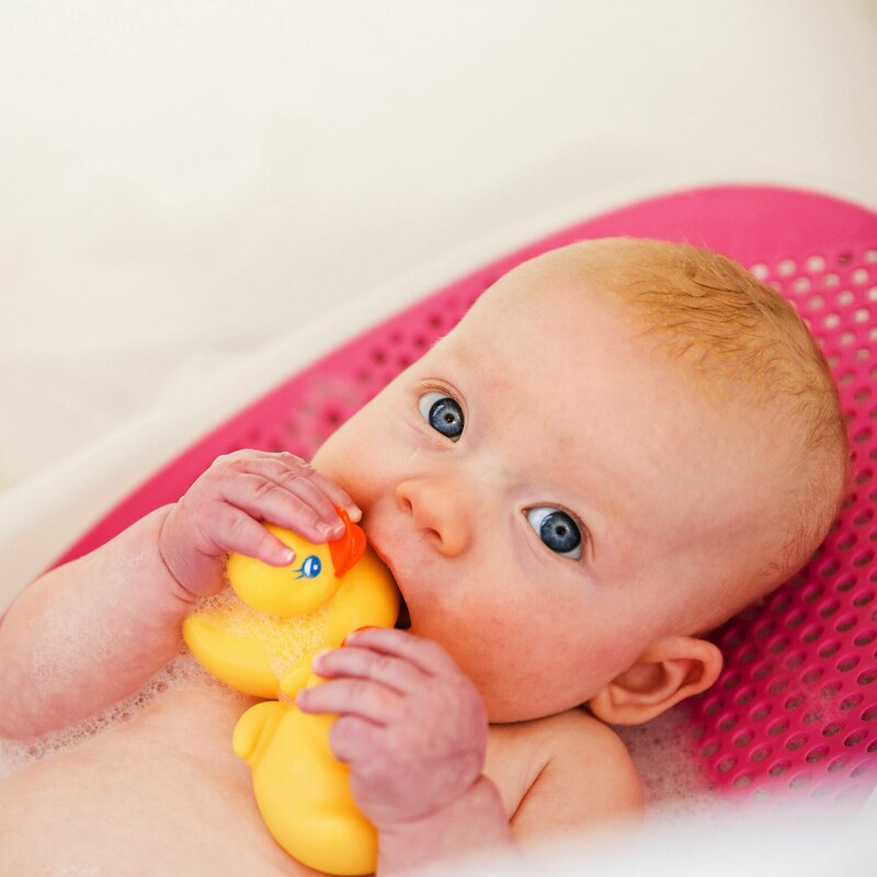 Set de joaca de baie, Playgro, Ratusca cu trei boboci, Fara gauri - gogobaby.ro