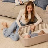 Set multifunctional cu patut, sezlong si scaun de masa, Lionelo, Maddie, Functie 360, Pliere rapida, Roti incluse, Reglaj pentru sezut si suportul de picioare, Husa detasabila, lavabila, 0-36 luni, Pana la 15 kg, Bej