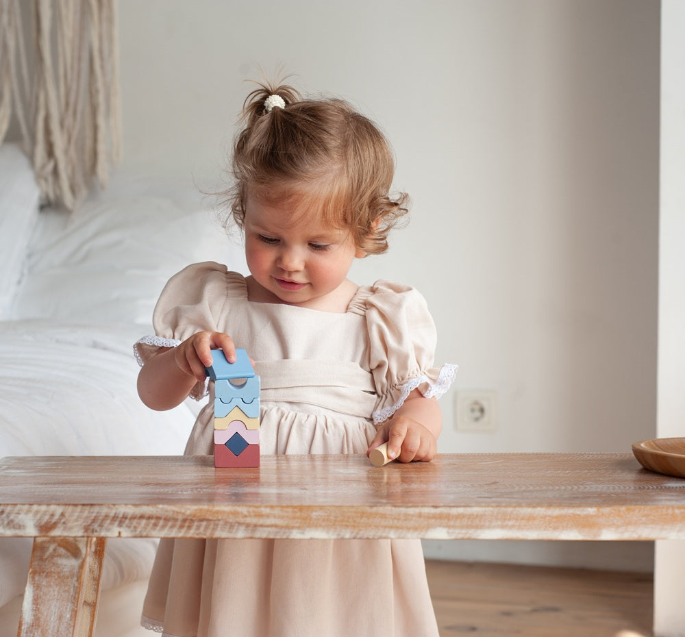 Jucarie din lemn, Cubika, Set constructii Turn 8 piese - Pastel - gogobaby.ro