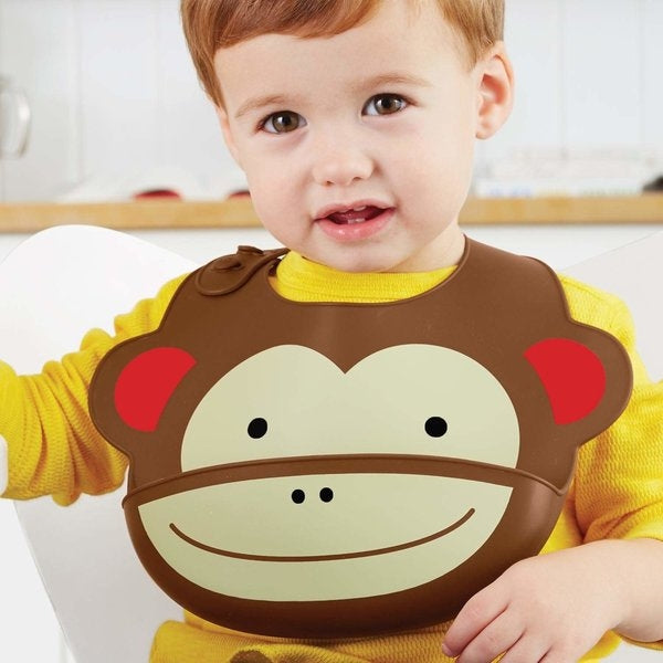 Skip Hop Bavetica de silicon Fold & Go Zoo - Maimutica - gogobaby.ro