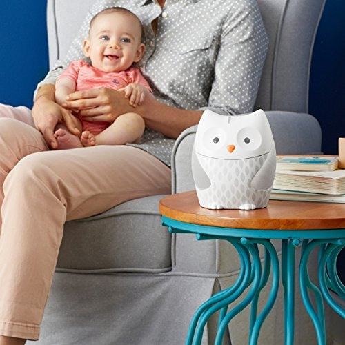 Skip Hop Lampita multifunctionala cu melodii si proiectii – Bufnita - gogobaby.ro