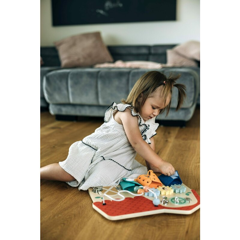 Tablita cu activitati, Free2Play, Din lemn, Cu elemente interactive, Dezvolta coordonarea mana-ochi, 40x30x6,5 cm, 18 luni+, Multicolor - gogobaby.ro