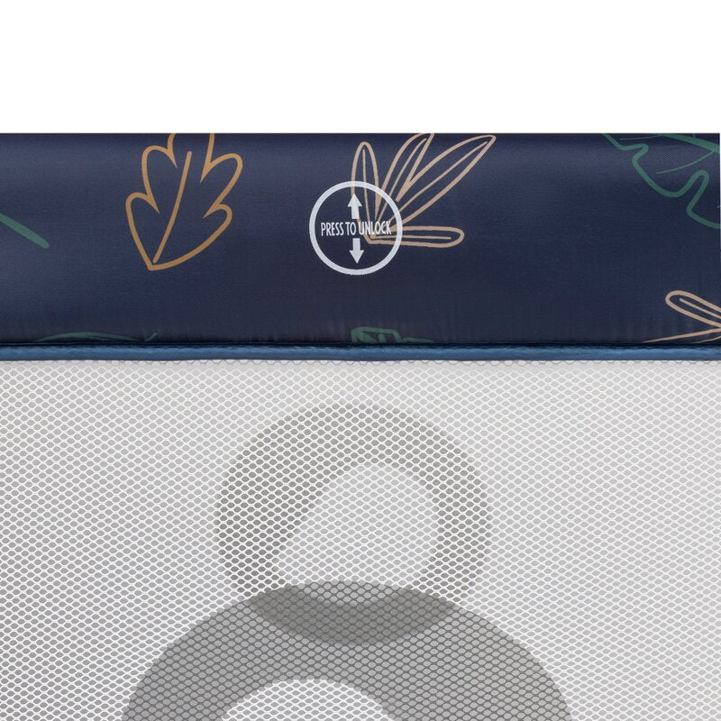 Tarc de joaca copii, Lionelo, Bonnie, Pana la 15 kg, 100 x 100 cm, Pliere compacta, Include geanta de transport, Din plasa, Cu intrare laterala cu fermoar, Cu roti, Cu salteluta din spuma, Conform cu EN12227, Albastru - gogobaby.ro
