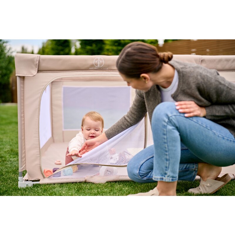 Tarc de joaca copii, Lionelo, Florence Easy Fold, 150 x 180 x 75 cm, Pliere, depliere automata, Include geanta de transport, Din plasa, Cu doua intrari laterale, 0-48 luni, Conform cu EN12227, Bej - gogobaby.ro