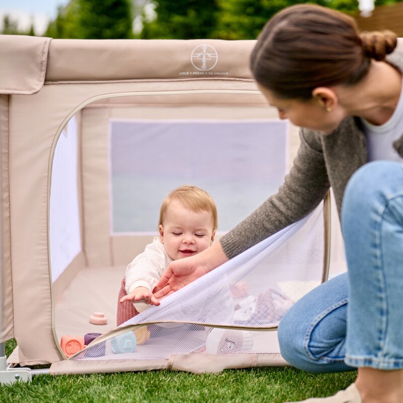 Tarc de joaca copii, Lionelo, Florence Easy Fold, 150 x 180 x 75 cm, Pliere, depliere automata, Include geanta de transport, Din plasa, Cu doua intrari laterale, 0-48 luni, Conform cu EN12227, Gri - gogobaby.ro