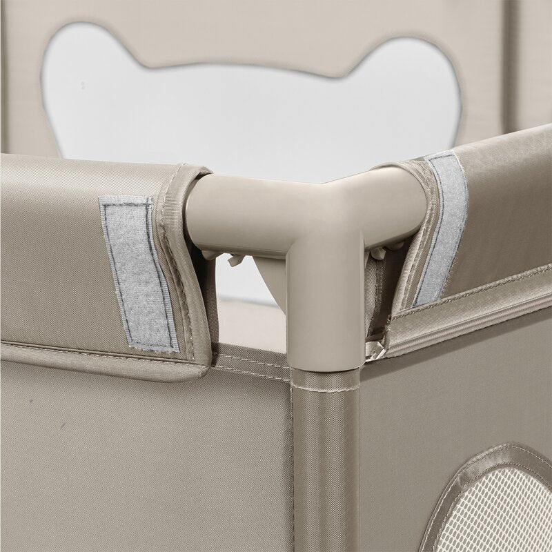 Tarc de joaca copii, Lionelo, Willow XL,180 x 200 cm, Pliere compacta, Include geanta de transport, Din plasa, Cu doua intrari laterale si fermoar, Cu ventuze pentru stabilitate, Conform cu EN 12227:2010, Bej - gogobaby.ro