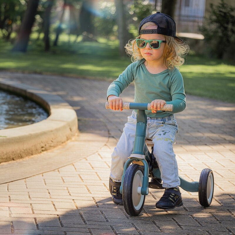 Tricicleta, Petite&Mars, Turbo, 5 in 1, Multifunctionala, Vehicul de impins, Bicicleta cu/fara pedale, Cu maner de ghidaj, Detasabil, Roti din cauciuc, Pana la 25 kg, 1.5-5 ani, Verde - gogobaby.ro