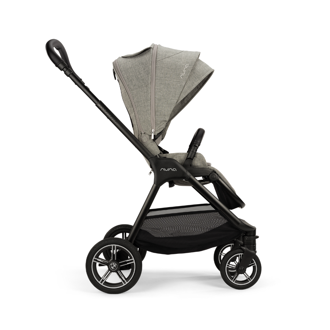 Nuna x BMW - Carucior ultracompact TRIV next, gri Graphene